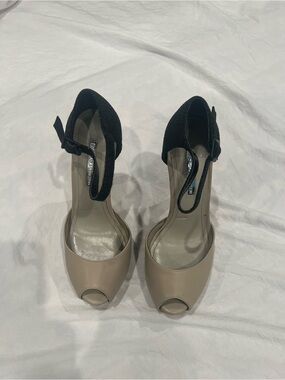 BCBGeneration Beige Peep-Toe Heels with Black Ankle Strap